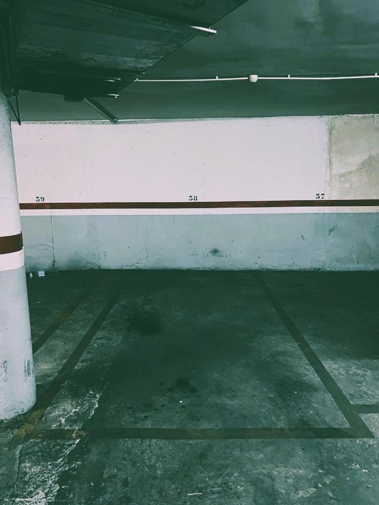 Esmeralda Apartment With Free Private Underground Parking Валенсия Екстериор снимка