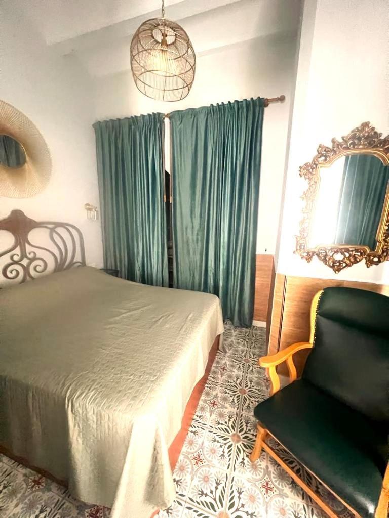 Esmeralda Apartment With Free Private Underground Parking Валенсия Екстериор снимка