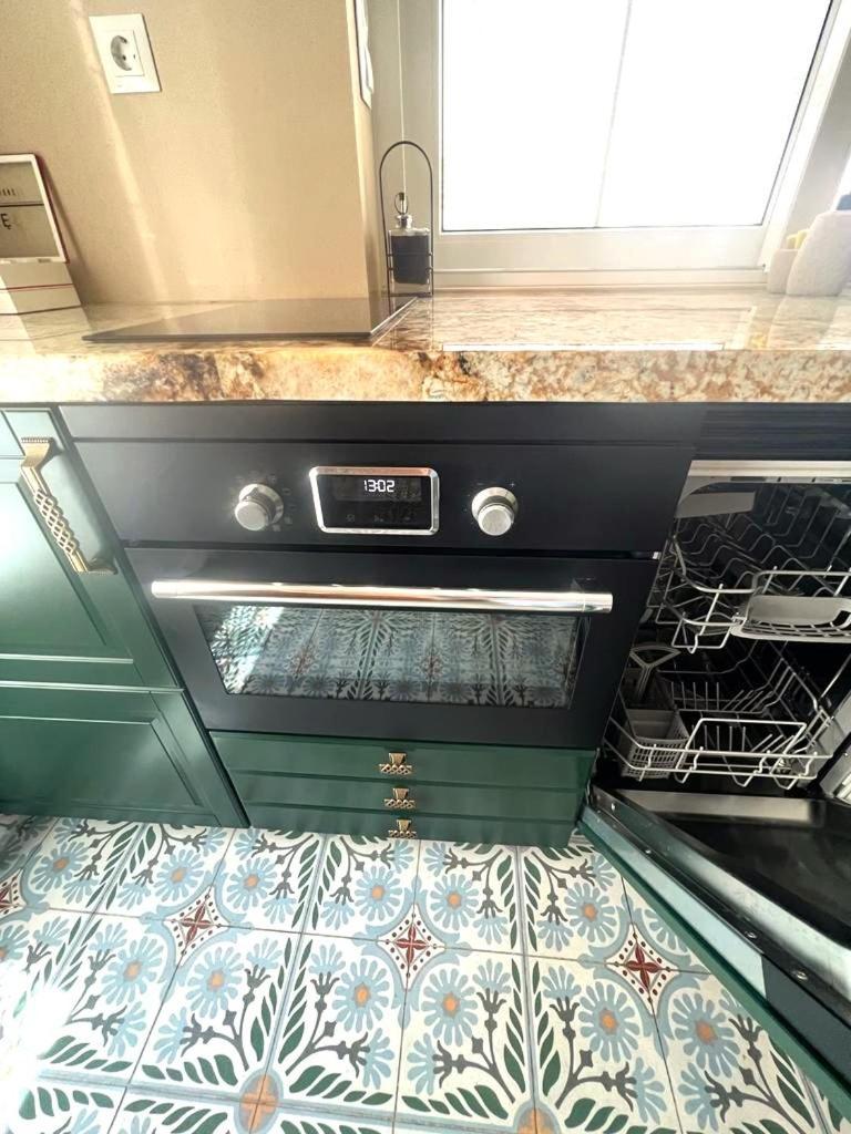 Esmeralda Apartment With Free Private Underground Parking Валенсия Екстериор снимка