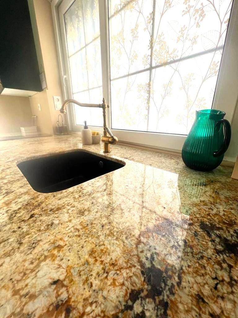 Esmeralda Apartment With Free Private Underground Parking Валенсия Екстериор снимка